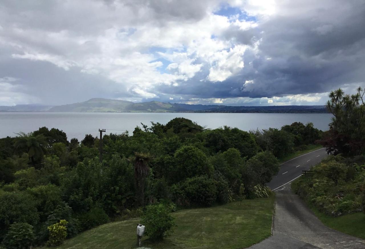 Spectacular Lake Views Rotorua Exteriör bild
